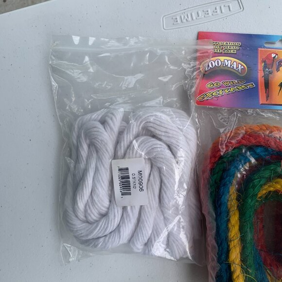 BIRD SUPPLIES - 6pc lot PARROT MACCAW, cage toys, ropes, blocks, replacememt DYI - Picture 2 of 10
